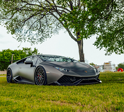 Фото дисков Strasse Wheels SV10M Deep Concave FS на Lamborghini Huracan