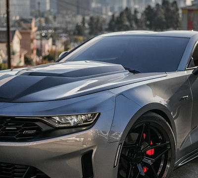 Фото дисков MRR M755 на Chevrolet Camaro VI
