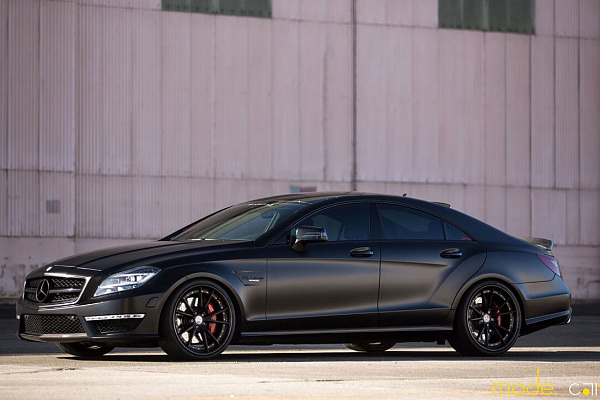 Фото дисков HRE S104 Черный сатин на Mercedes-Benz CLS (C218)