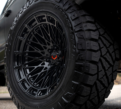 Фото дисков Vossen LCX-03 на GMC Sierra IV