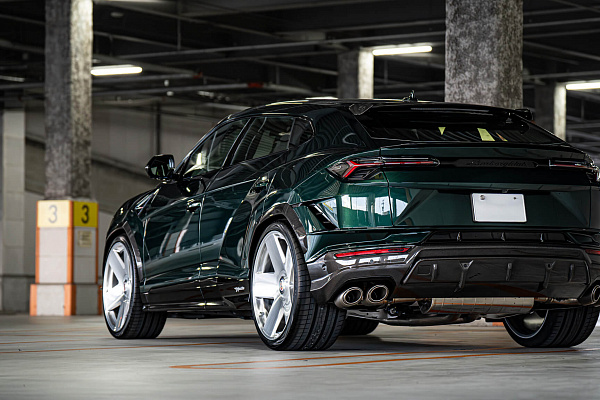 Фото дисков HRE L105M Глянцевый лак на Lamborghini Urus
