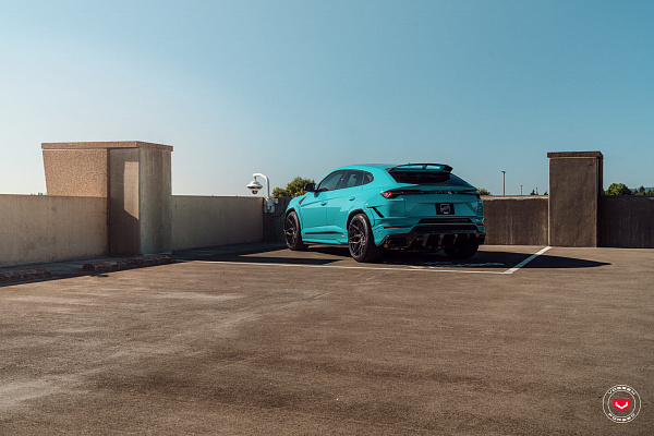 Фото дисков Vossen S21-08 Глянцевый тонированный лак на Lamborghini Urus