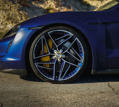 Фото дисков CEC C113 на Porsche Taycan I