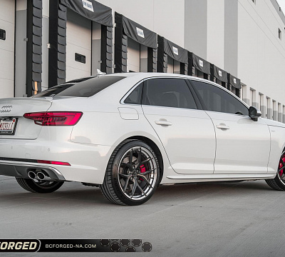 Фото дисков BC Forged HCS21 на Audi A/S/RS 4 (B9)