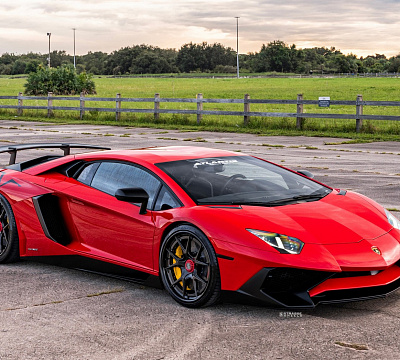 Фото дисков Strasse Wheels SM5R Deep Concave FS на Lamborghini Aventador