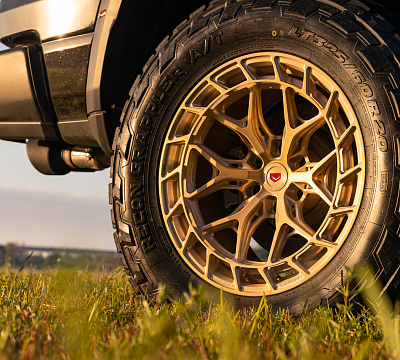 Фото дисков Vossen LC3-01T на Ram 1500 V