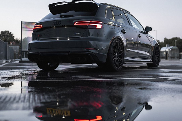 Фото дисков Bola B17 Черный матовый на Audi A/S/RS 3 (8V)