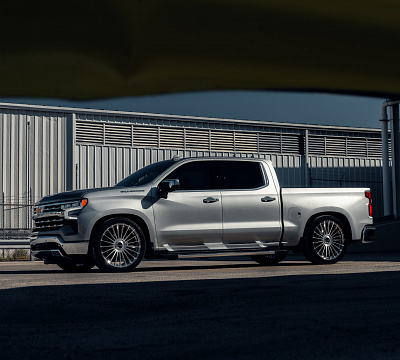 Фото дисков Vossen HF-8 на Chevrolet Silverado IV