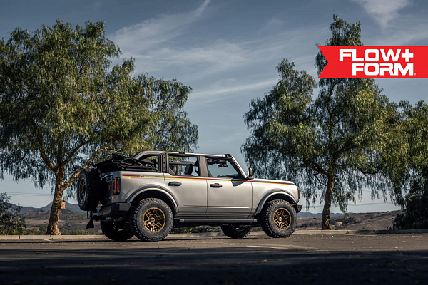 Фото дисков HRE FT1 Сатиновое темное золото на Ford Bronco