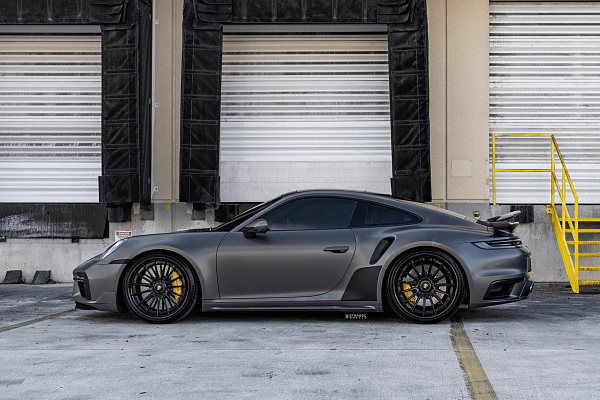 Фото дисков Strasse Wheels SV15 Deep Concave FS Черный глянец на Porsche 911 VIII