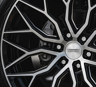 Фото дисков Vossen HF6-3 на Chevrolet Tahoe V