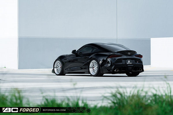 Фото дисков BC Forged LE81 // MLE81 Глянцевый лак на Toyota Supra A90