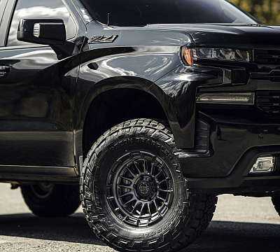 Black Rhino RIVAL