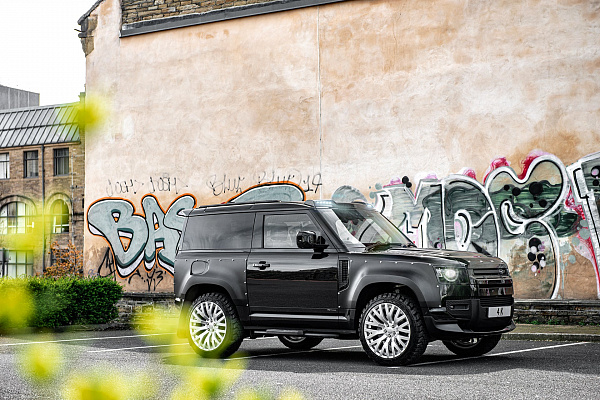 Фото дисков Kahn Kahn RS Серебро на Land Rover Defender II