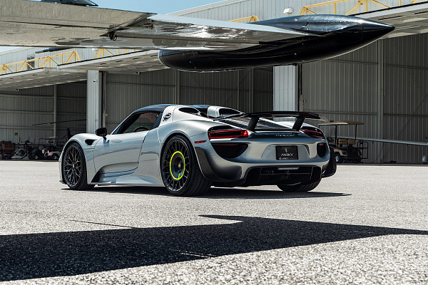 Фото дисков Anrky AN20 Aerosport Глянцевый темный лак на Porsche 918 Spyder