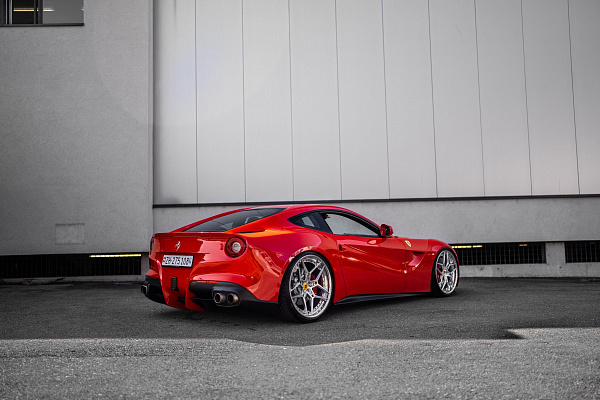 Фото дисков ST Wheels ST21.2 Полированный лак на Ferrari F12