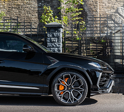 Фото дисков Kahn Type 53 на Lamborghini Urus