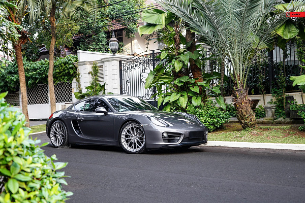 Фото дисков Anrky AN20 Глянцевый тонированный лак на Porsche Cayman II
