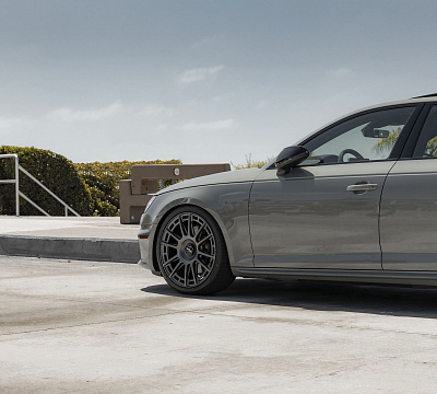 Фото дисков Rotiform OZR на Audi A/S/RS 4 (B9)