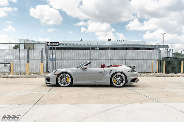 Фото дисков 1886 Wheels G010 Полированный лак на Porsche 911 VIII