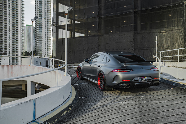 Фото дисков Strasse Wheels SV10M-RS Deep Concave FS Другой цвет на Mercedes-Benz AMG GT I
