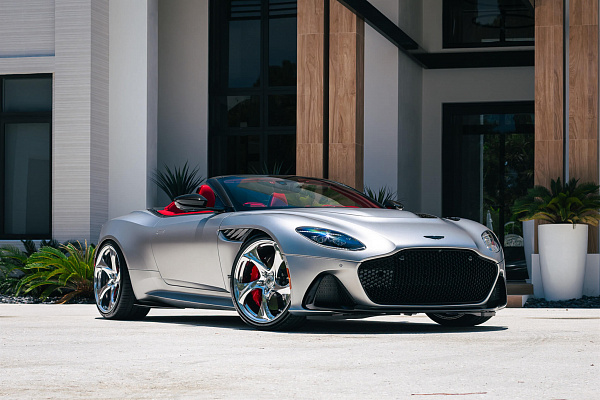 Фото дисков HRE 522M Полированный лак на Aston Martin DBS 3