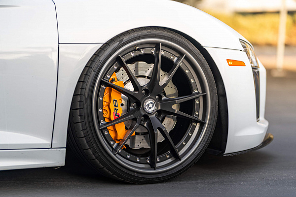 Фото дисков HRE S101 Черный сатин на Audi R8 (4S)