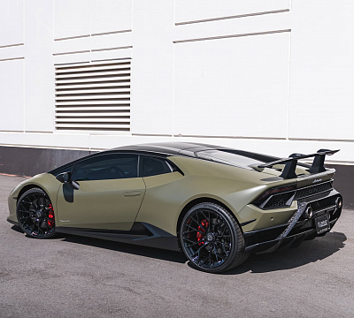 Фото дисков Brixton Forged PF10 на Lamborghini Huracan