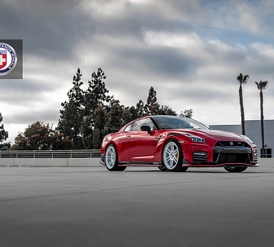Фото дисков HRE 312 GTS на Nissan GT-R