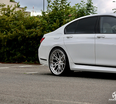 Фото дисков Vossen M-X3 (3-Piece) на BMW 7 (G11/G12)