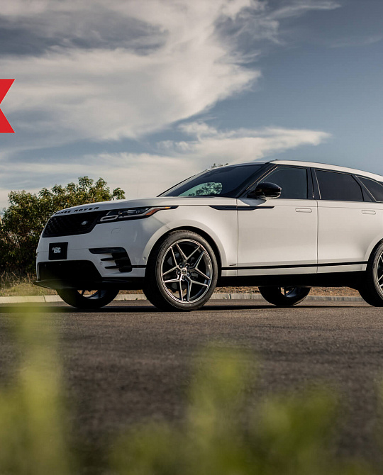 Фото дисков FF11 Серебро на Land Rover Range Rover Velar