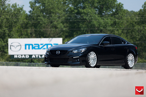 Фото дисков Vossen VFS-2 Серебро на Mazda 6 III (GJ)