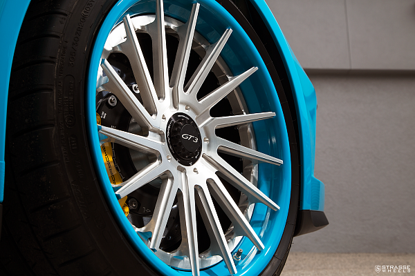 Фото дисков Strasse Wheels SV15T Deep Concave FS Другой цвет на Porsche 911 VII