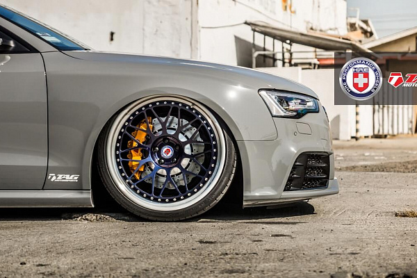 Фото дисков HRE 300 Другой цвет на Audi A/S/RS 5 (8T)