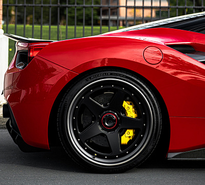 Фото дисков Vossen GEN-01 (3-Piece) на Ferrari 488