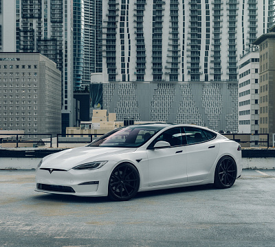 Фото дисков Vossen HF-3 на Tesla Model S
