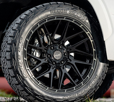 Фото дисков 4PLAY 4PS28 на Toyota Tundra III