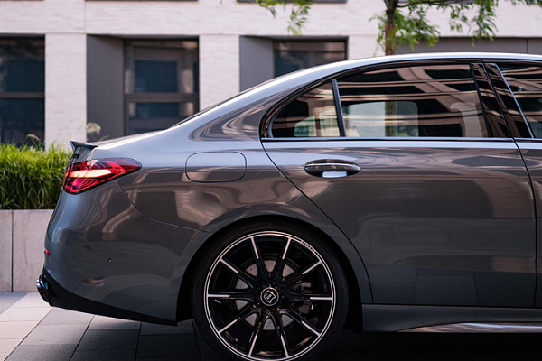 Фото дисков BRABUS Monoblock Z Черный глянец на Mercedes-Benz C-Class (W206)