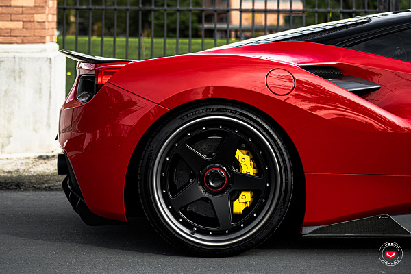 Фото дисков Vossen GEN-01 (3-Piece) Черный сатин на Ferrari 488
