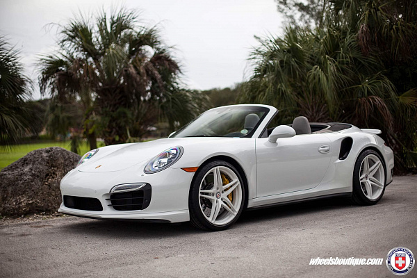 Фото дисков HRE P107 Белый глянец на Porsche 911 VII