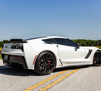 Фото дисков Vossen HF-2 на Chevrolet Corvette C7
