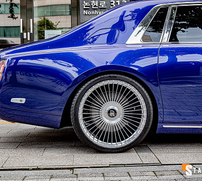 Фото дисков Vossen S17-16 на Rolls-Royce Phantom