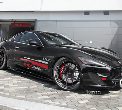Фото дисков Strasse Wheels SM5R Deep Concave Monoblock на Maserati GranTurismo I