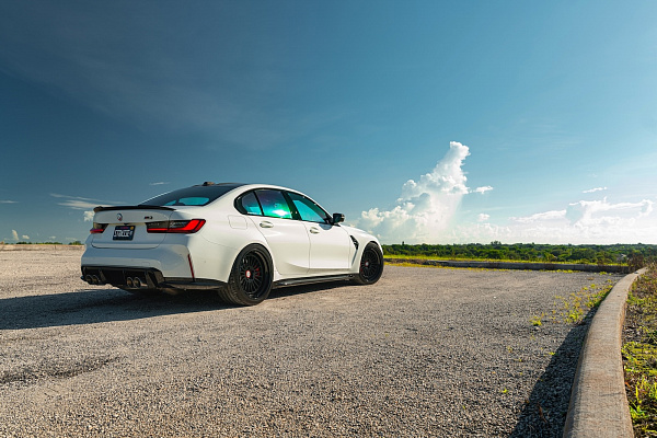 Фото дисков Strasse Wheels SV20 Track Черный сатин на BMW 3/M3 (G2x/G80)