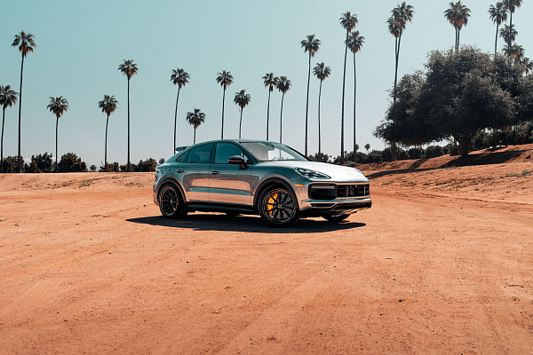 Фото дисков Brixton Forged R11-RS Сатиновый темный лак на Porsche Cayenne III
