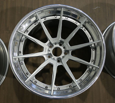 ADV.1 ADV10 Track Spec CS