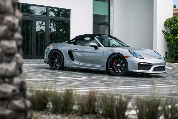 Фото дисков HRE FF01 Черный сатин на Porsche Boxster III