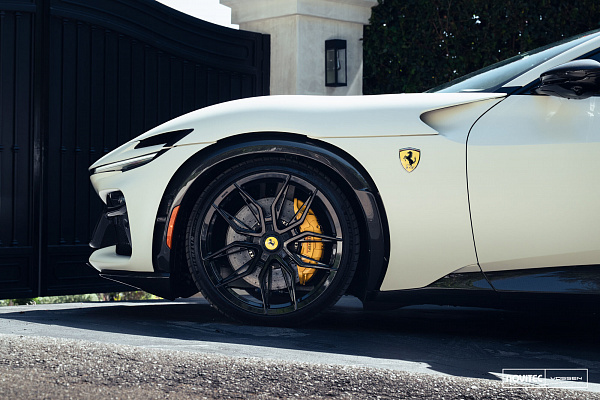 Фото дисков NOVITEC NF11 Черный глянец на Ferrari Purosangue