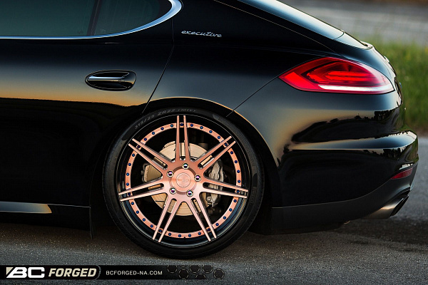 Фото дисков BC Forged HC027 Другой цвет на Porsche Panamera I