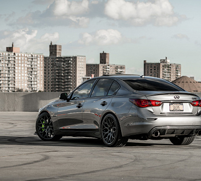 Фото дисков Vossen HF-2 на Infiniti Q50